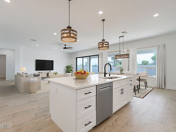5th image of 6514 W Apex Avenue
