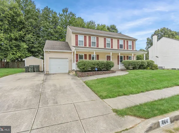 444 Douglas D Alley Dr, Newark, DE 19713