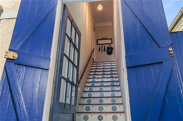 2 bed, 1.0 bath, 839 sqft, $1,600 — Photo 2