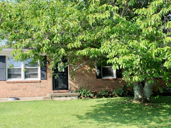 229 Chrisman Ln, Nicholasville, KY 40356