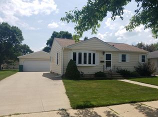 2008 4th Ave SE, Austin, MN 55912