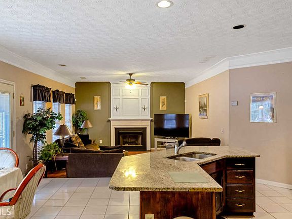 2nd image of 8523 Waverly Dr