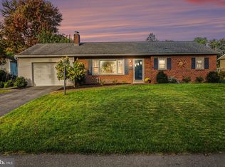 120 School Ln, Landisville, PA 17538
