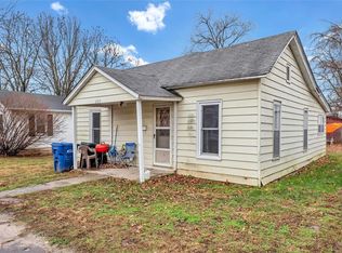 205 N 6th St, Elsberry, MO 63343