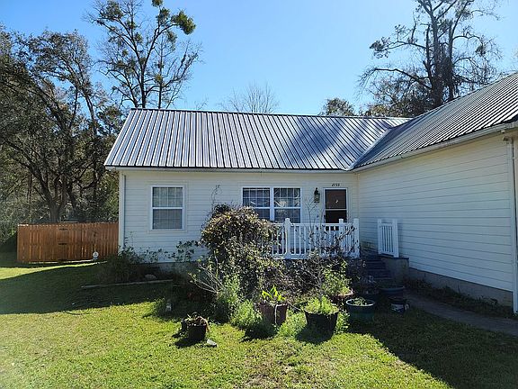 2nd image of 2733 Kennedy Dr