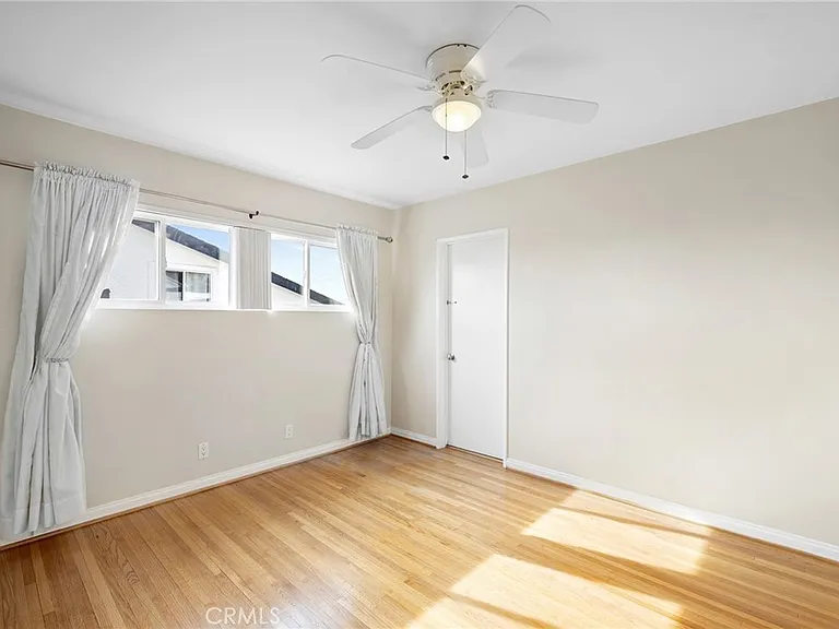 841 Irving — Photo 11
