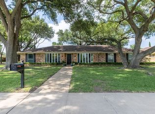 3811 Regent Dr, Dallas, TX 75229