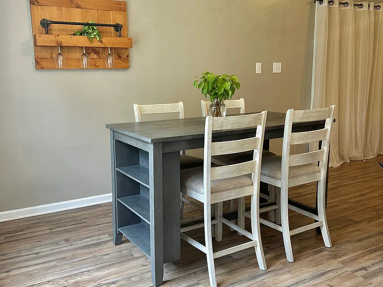 337 Americana Dr — Photo 3