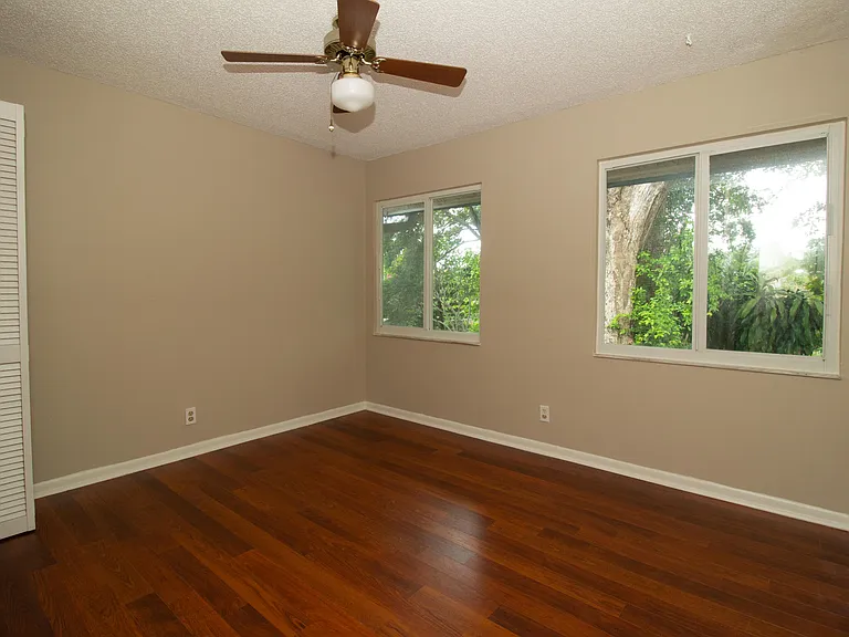 8321 SW 39th Ct — Photo 20