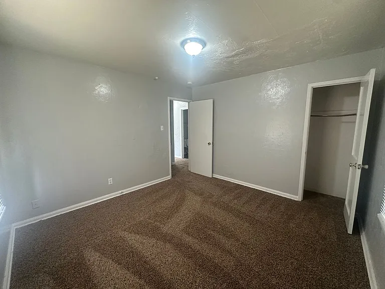 125 E Northrup Dr — Photo 42