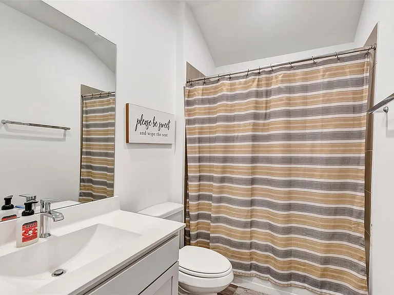 1012 Llano Trl — Photo 13
