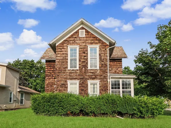24 E Emerald St, Willard, OH 44890