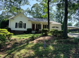 28 Chosen Ct, Greer, SC 29650