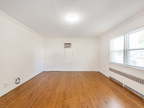 3rd image of 238 Westminster Pl Floor 1