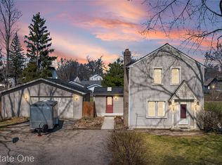 4058 Lomley Ave, Waterford, MI