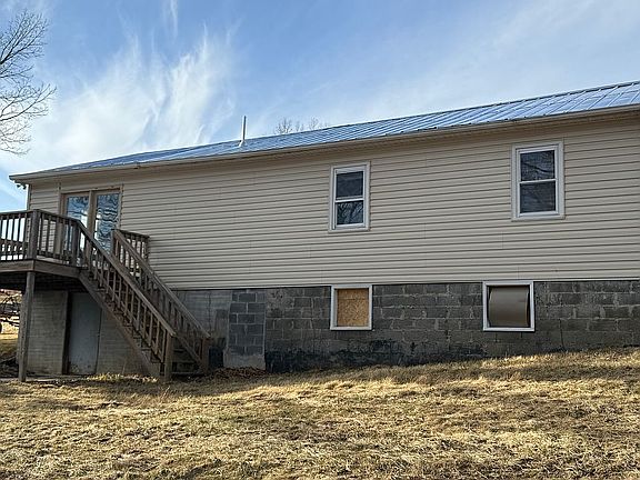 3rd image of 3335 Welton Orchard Rd