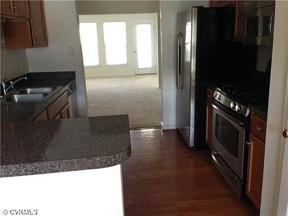 3rd image of 4643 Willow Leaf Pl