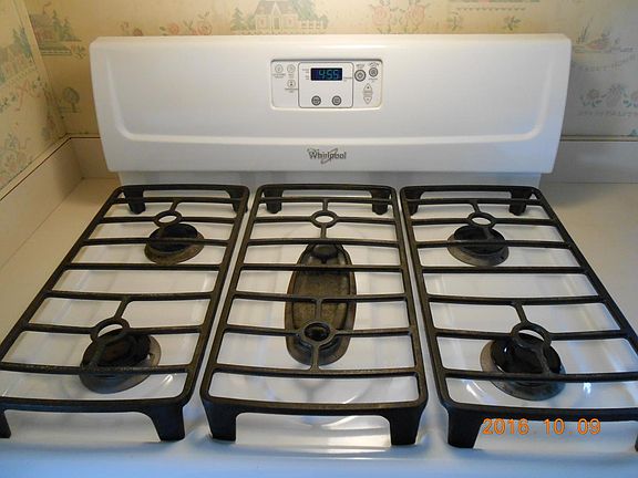 GAS STOVE