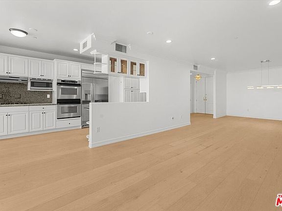 4th image of 1450 S Beverly Dr APT 404