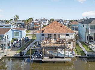 21918 Deaf P Smith Dr, Galveston, TX 77554