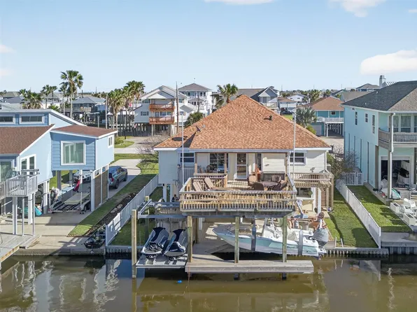 21918 Deaf P Smith Dr, Galveston, TX 77554