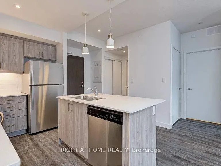 16 Markle Cres #312 — Photo 20