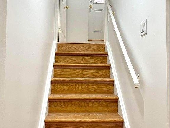 2nd image of 6 Ginger Grv #Basement