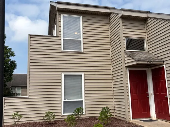 1313 Bradley Dr, Harrisonburg, VA 22801
