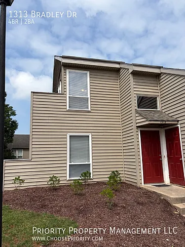 1313 Bradley Dr Photo 1