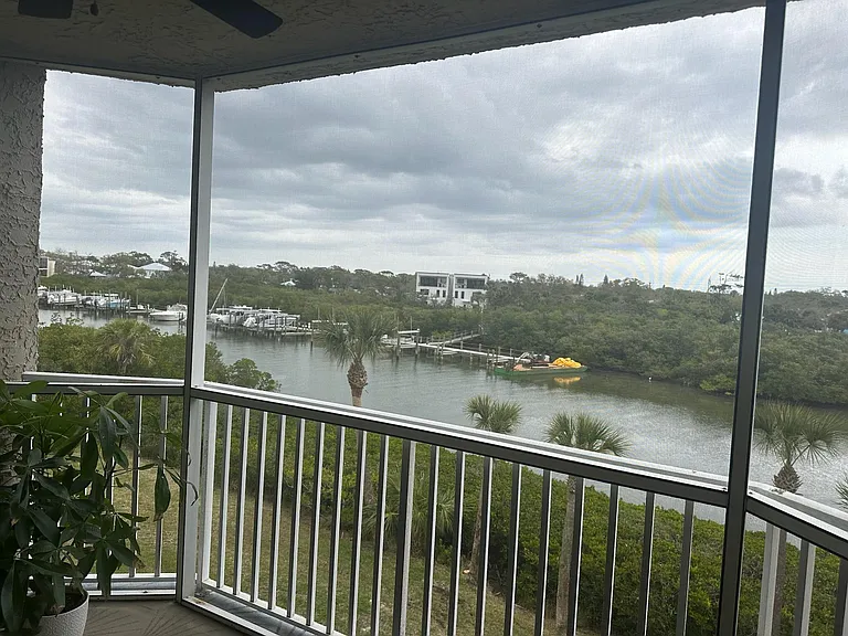426 Bouchelle Dr #303 — Photo 28