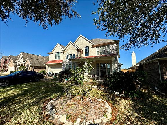 3rd image of 3419 Village Pond Ln