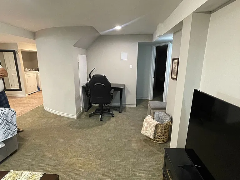 1604 Middleton St — Photo 3
