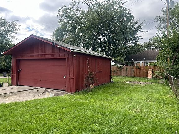 5th image of 5745 Radnor St