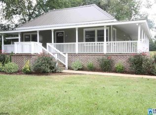 728 McClinton Ln, Bessemer, AL 35022