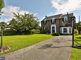 21 Pickwick Ln, Newtown Square, PA 19073