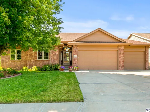4803 Chennault St, Bellevue, NE 68133