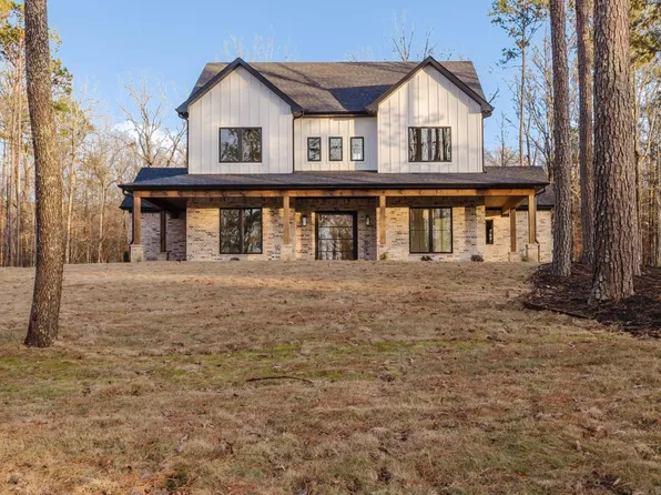 7048 Hannah Ln, Benton, AR 72019