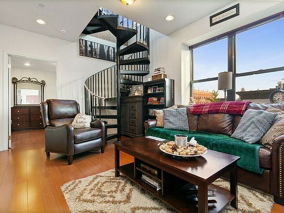 5th image of 455 E 118th St