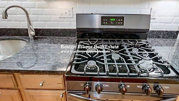 24 Phillips St. #6 Boston - Beacon Hill Unit Photo 5 (1)