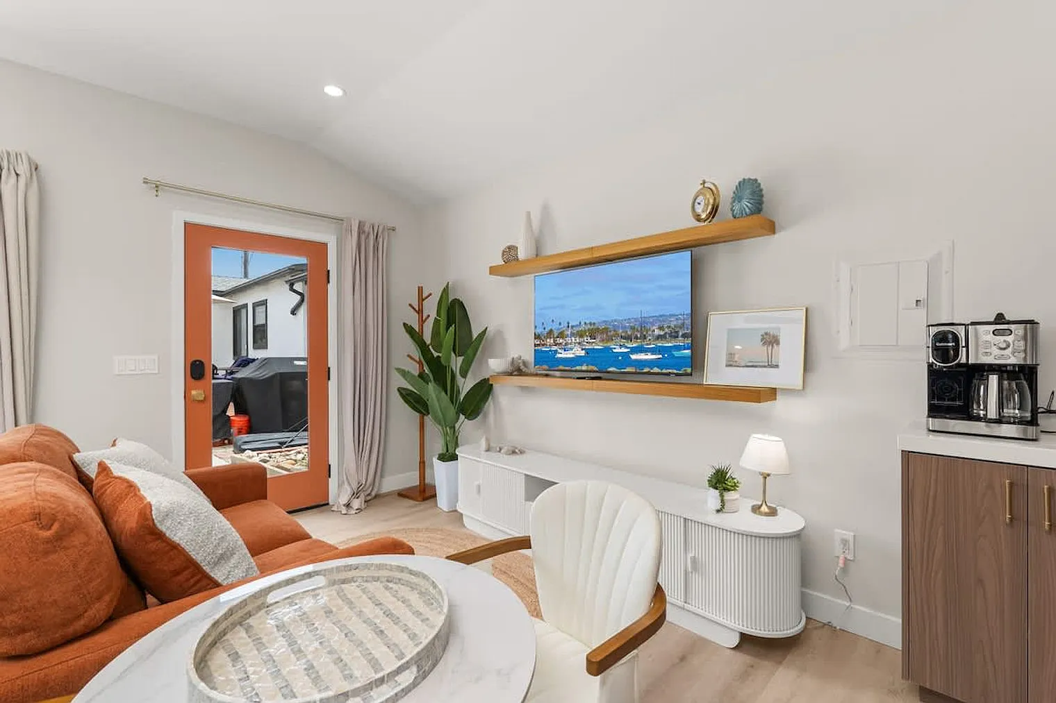 Studio, 1.0 bath, 592 sqft, $3,836 — Photo 4
