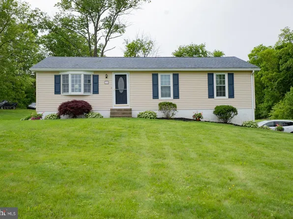 210 W Branch Rd, Barto, PA 19504