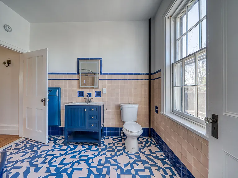 8 John St #1B — Photo 12