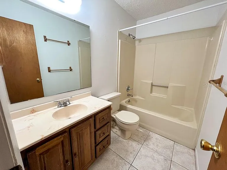 5601 Avenue H #2 — Photo 16