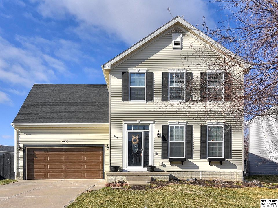 1st image of 2102 S Mineral Dr