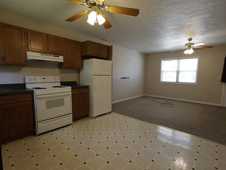 325 S Main St #1 — Photo 9