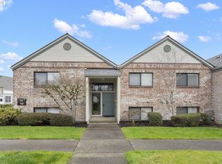 16248 SW 130th Ter APT 18, King City, OR 97224