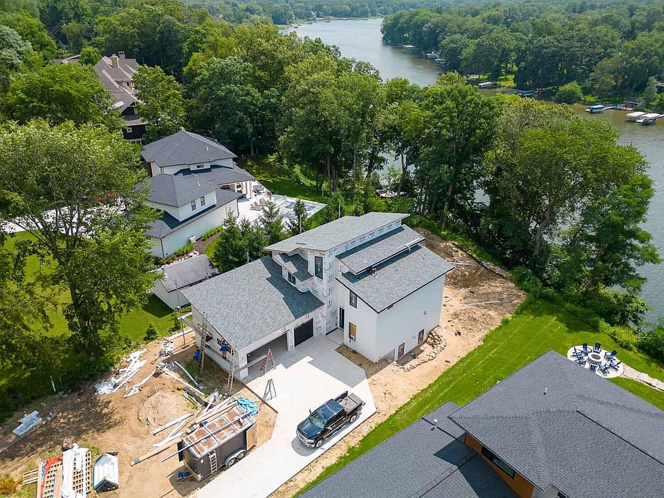 1st image of 3298 Thorncrest Dr