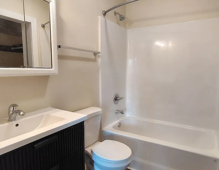 250 Wilson St — Photo 19