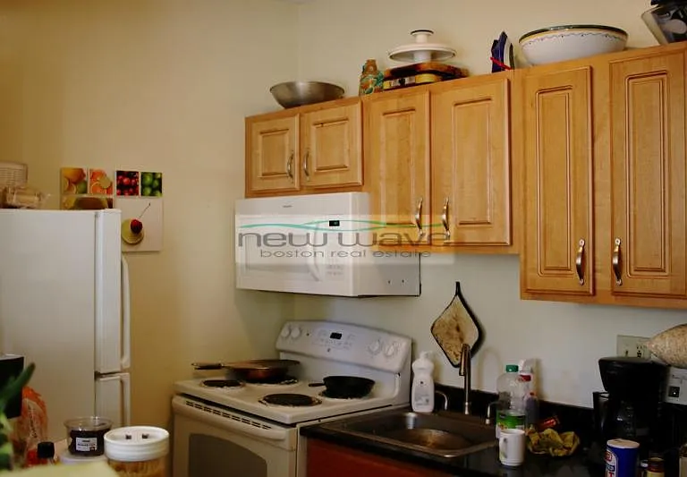 51 Queensberry St #5 — Photo 11