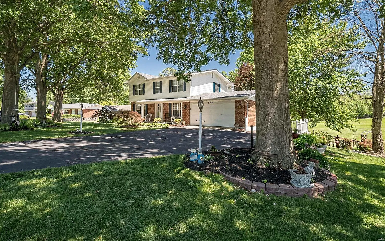 246 Pine Tree Ln photo 1
